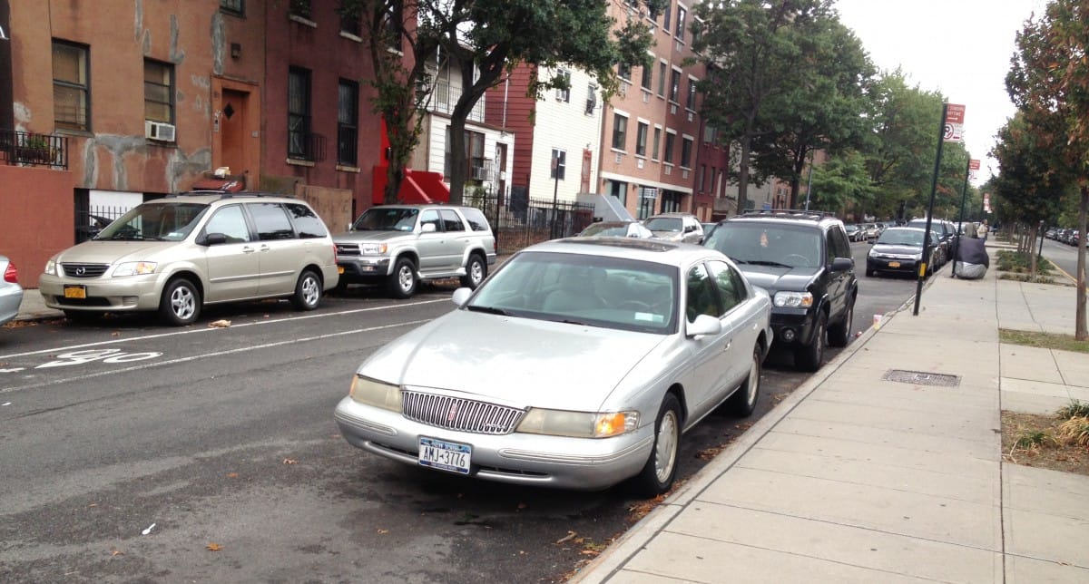 (first posted 8/30/2015)   Lincoln had somewhat of a surprise hit with the 1988 Continental. Thoroughly modern, with front-wheel-drive and air suspension, the Continental offered the six-passenger comfort and smooth ride [&hellip;]