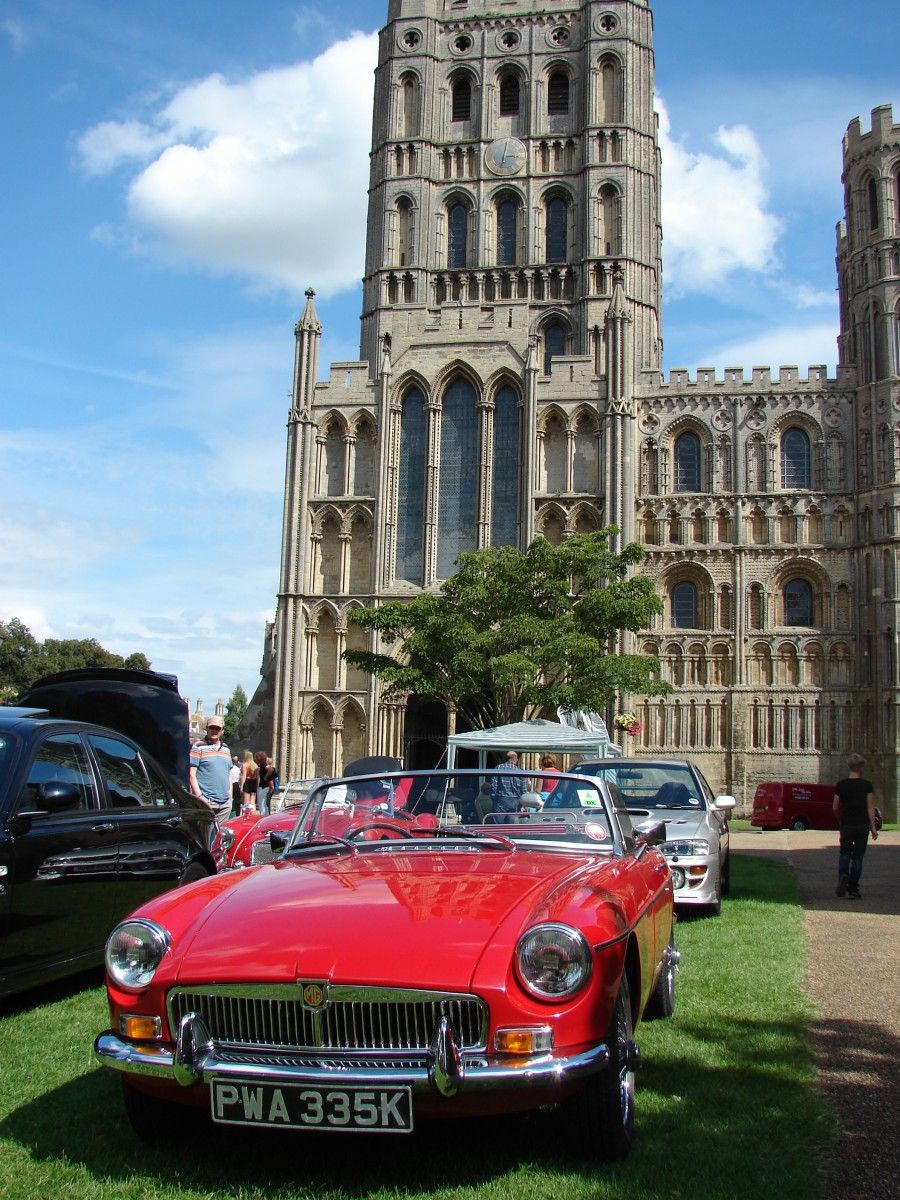 2005 is the twentieth anniversary of the Cambridge and District Classic Car Club, a club for classic car owners and enthusiasts that is typical of hundreds across the UK and [&hellip;]