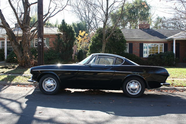 I spotted this beauty on Thanksgiving Day three years ago, while on a walk with extended family through this suburban neighborhood outside of Washington, DC.  I had the pleasure of [&hellip;]