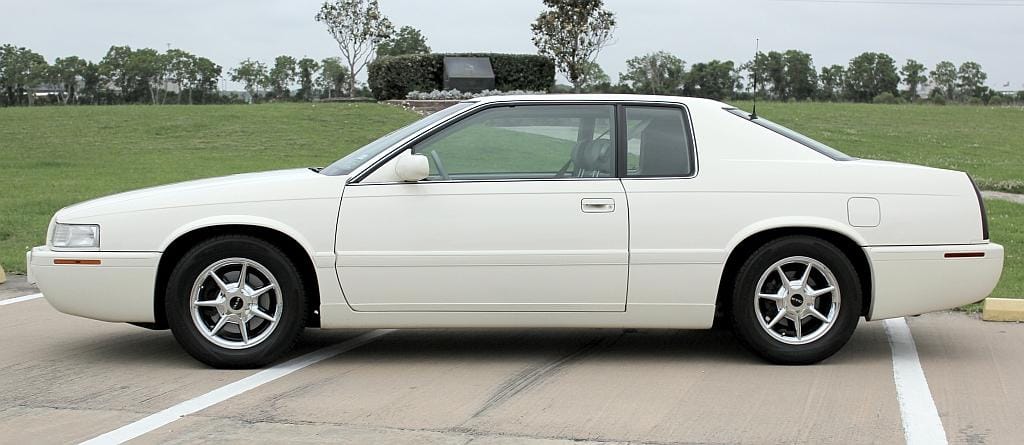 Top 10 Obscure Special Editions and Forgotten Limited-Run Models: Cadillac Edition, Part I 5 2002_Eldorado_Collector_Series_262_of_1596