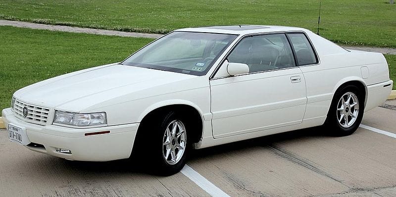 Top 10 Obscure Special Editions and Forgotten Limited-Run Models: Cadillac Edition, Part I 1 800px-2002_cadillac_Eldorado_Collector_Series_front