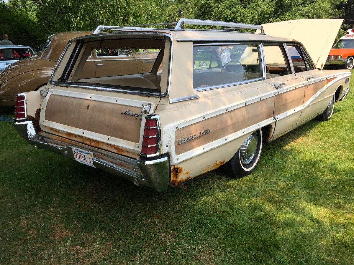 (first posted 11/15/2015)      1966 sales literature proudly proclaimed the Mercury Colony Park as “The finest this side of the Lincoln Continental”, and 1968 even claimed “If Lincoln Continental made a [&hellip;]