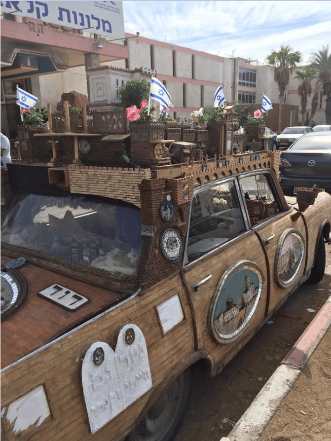 Cohort Outtake: Do Peugeot 404s Inspire Religious Fervor? 5 Peugeot 404 10 rq