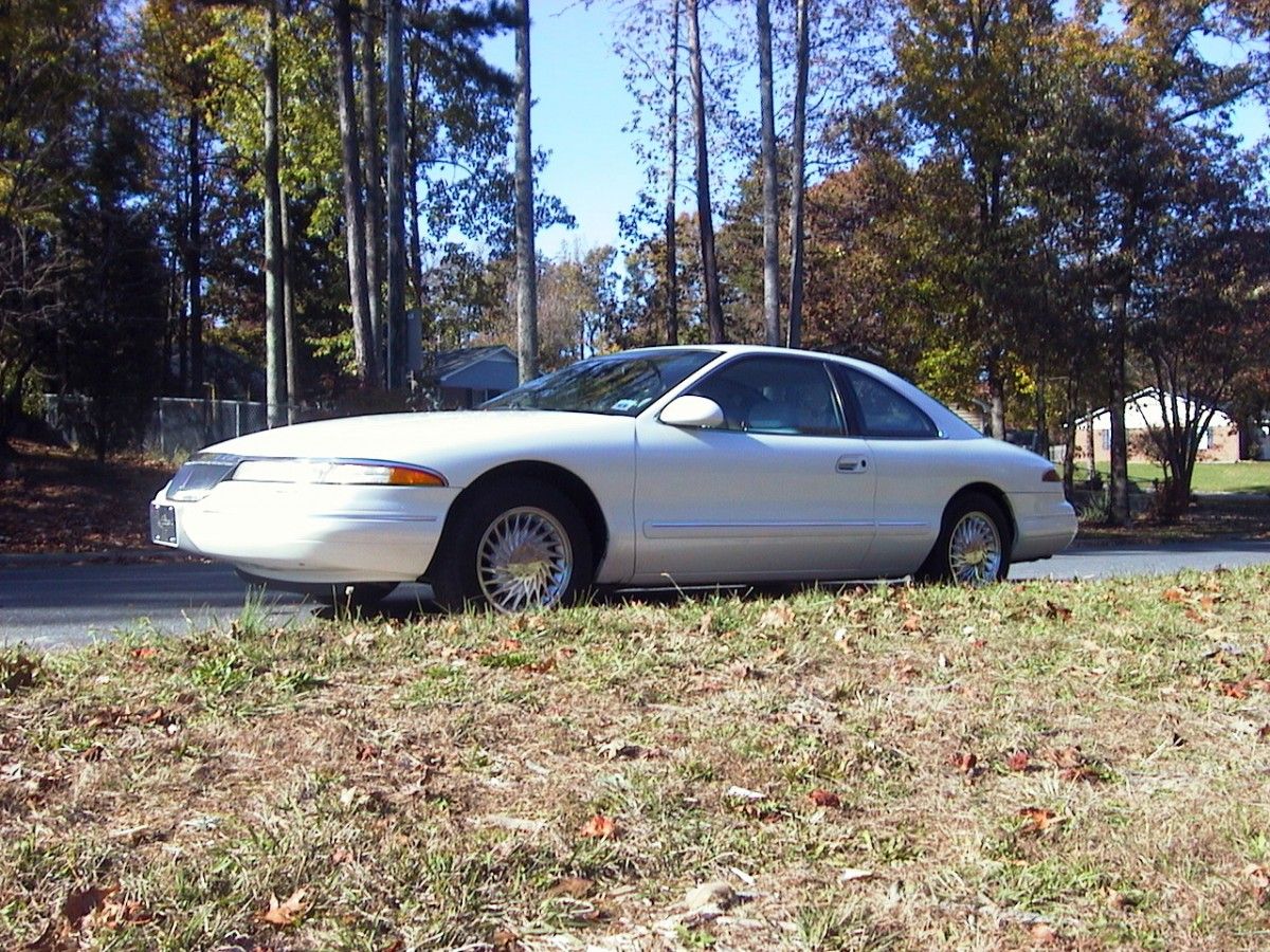 COAL: 1996 Lincoln Mark VIII - The Would-Be Keeper 3 FrontQuarterLow