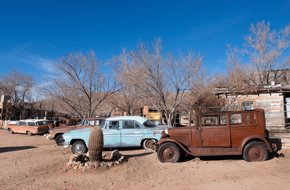 Curtis Perry has uploaded a slew of new photos to the Cohort, and I’m getting behind, as there’s so many more yet to post here. These shots are from Hackberry, [&hellip;]