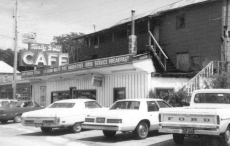 While perusing old pictures for another article, I stumbled upon this.  What a visual delight – a Chrysler Newport R-body and a 1972 Plymouth Fury coupe.  It’s almost hard to [&hellip;]