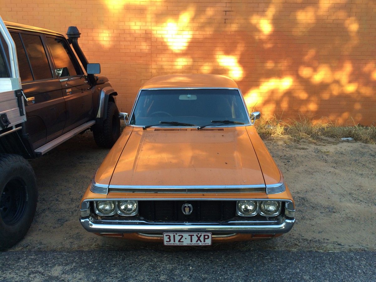 toyota crown s60 2