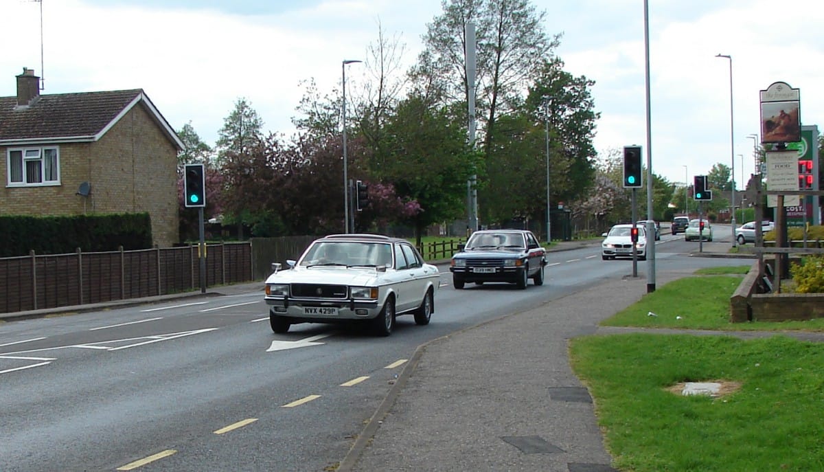 x (first posted 5/27/2016)    A Ford Granada coming towards you on a Sunday afternoon, whist waiting at a bus stop. Noteworthy – any Granada on the road now deserves [&hellip;]