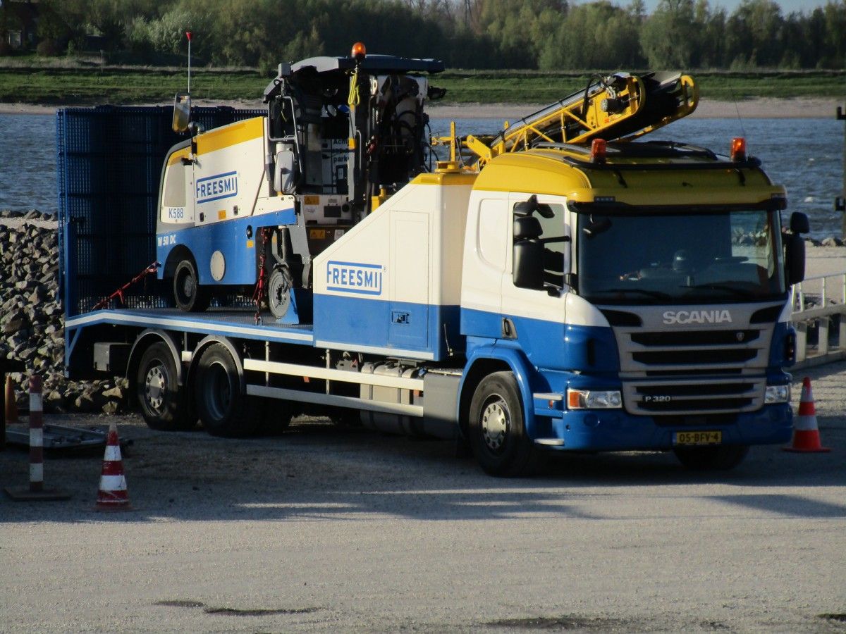 On a sunny evening I walked past this fairly new representative of Scania’s current generation of trucks, introduced in 2004. A modular range of trucks and tractors, available with three [&hellip;]