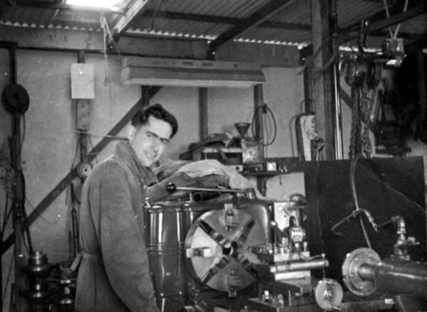 Automotive History: Jack Brabham - You Make Your Own Luck 4 Penshurst workshop
