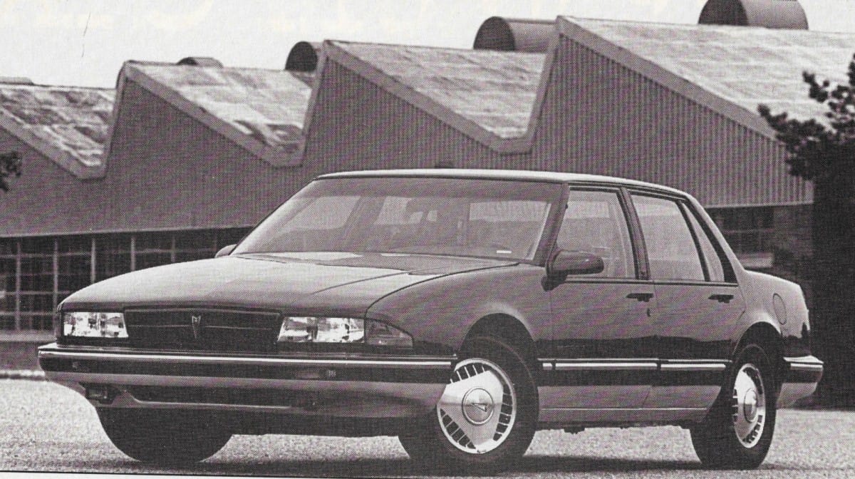 (first posted 10/3/2016)    1987 did not prove to be a big year for news or innovation from the domestic manufacturers.  Nor did it turn out to be a great year [&hellip;]