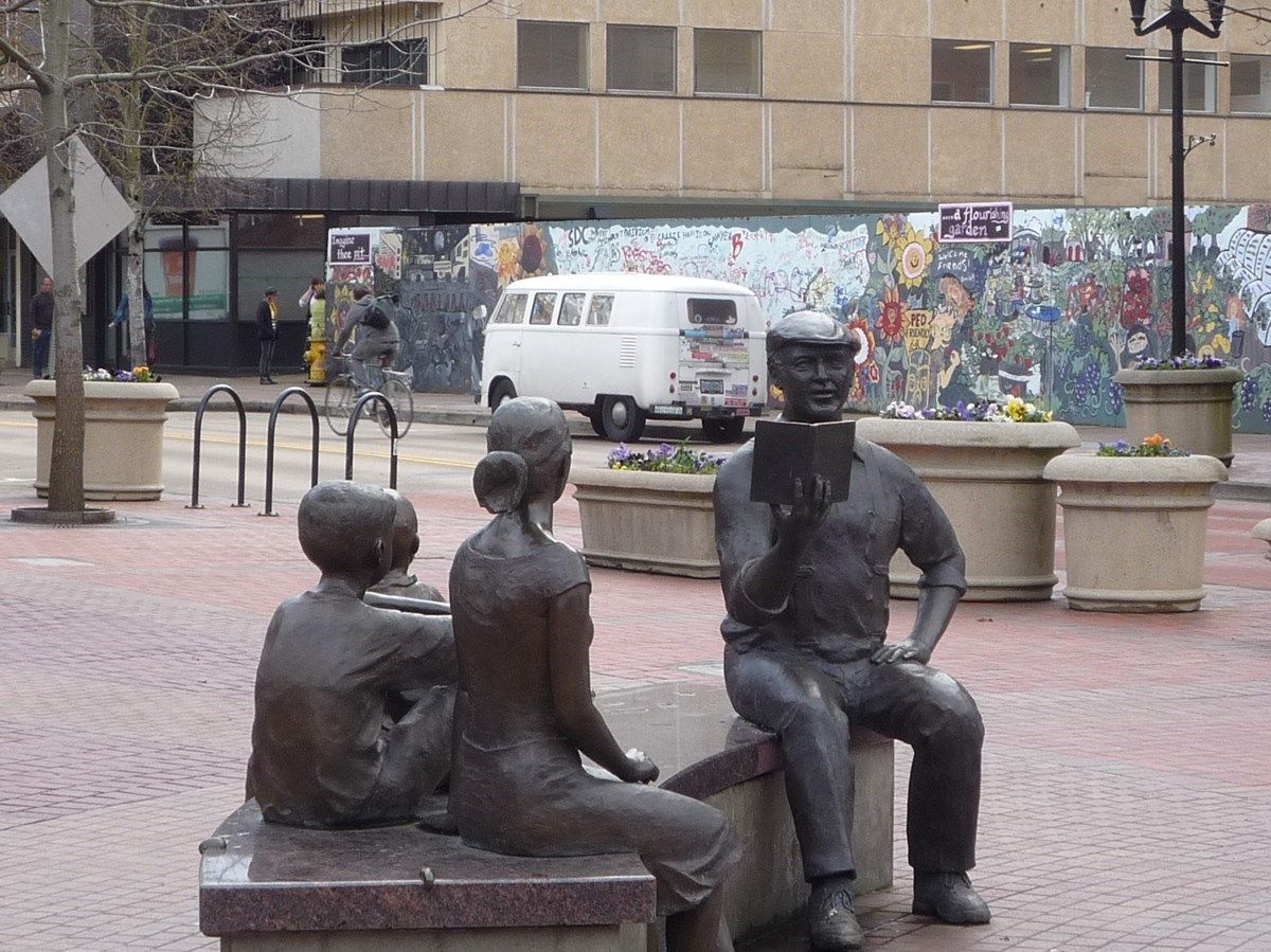 (first posted 12/14/2016)     Welcome to Eugene. Feel free to stay on the bus, either literally or metaphorically. If it’s the former, no hard feelings; Eugene is not for everyone, [&hellip;]