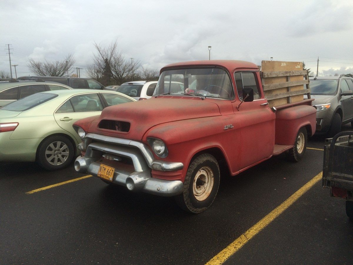 This fine old Jimmy pickup greeted me at Jerry’s (my local home improvement story) recently. Yes, it’s got a mouth only its mother (who was that actually?) could love, but [&hellip;]