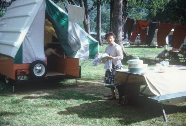 (first posted 1/20/2017)    Let’s take a look at Americans and Canadians on vacation with their travel and tent trailers in the 50s and 60s. These old snapshots archived at vintage.es.  [&hellip;]