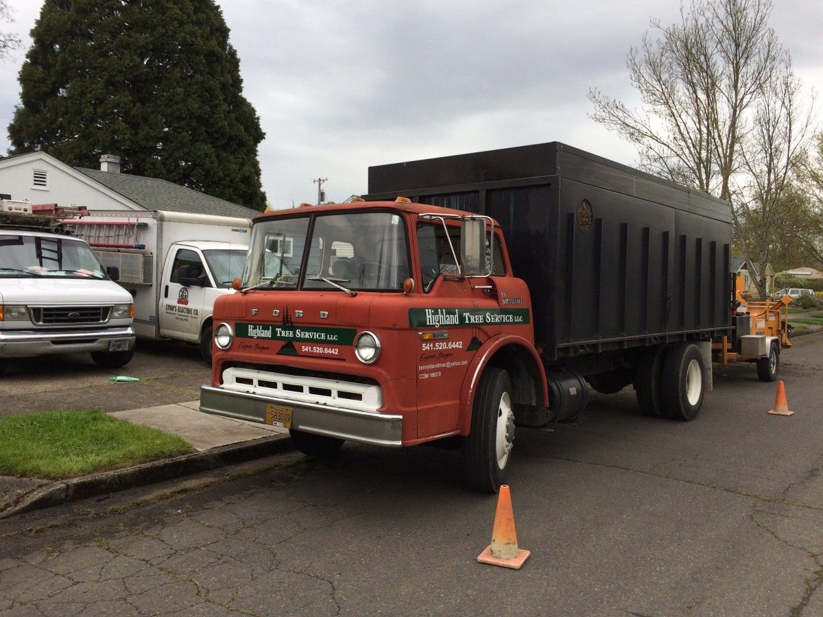 (first posted 4/28/2017)    CC’s full write-up (by Ian Williams) on these trucks is titled “The Almost-Immortal Ford C-Series“.  And to prove the point, I’ve shot two of them recently within [&hellip;]