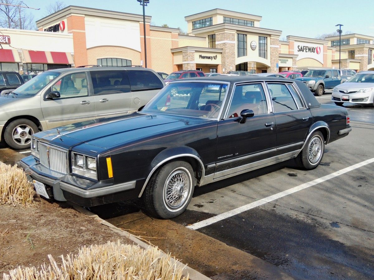 (first posted 4/24/2017)   Who would be driving a 33-year-old Pontiac on a late winter afternoon when the roads were wet with messy, melting snow?  That question was on my mind [&hellip;]