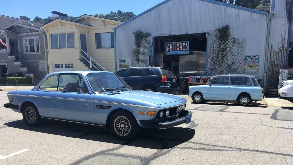 Yes, it’s hard to keep ones eyes from a BMW E12 coupe, especially such a fine example as this one. But there’s something much more exotic across the street, that [&hellip;]