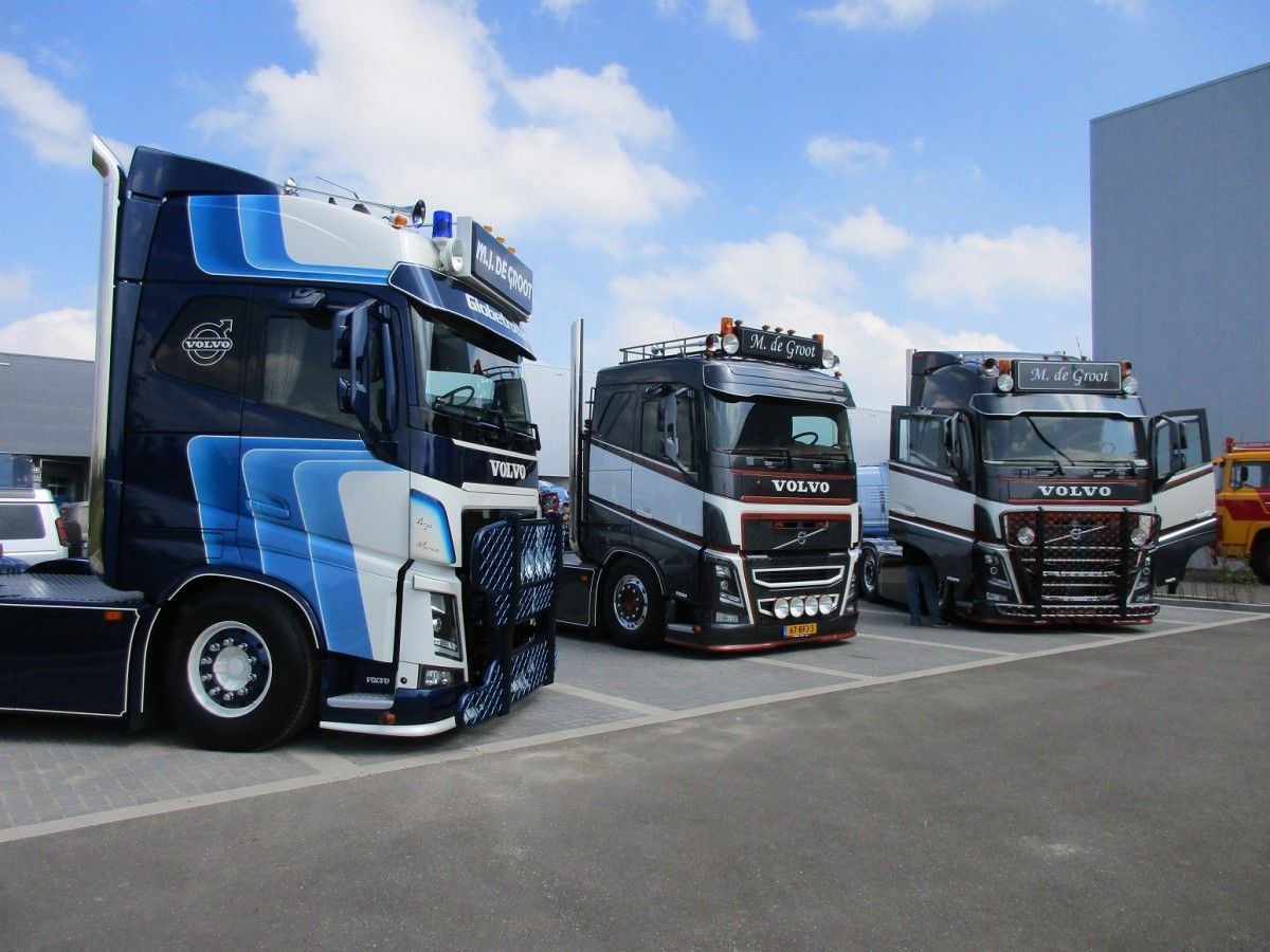 On May 6 I visited the WSI XXL Model and Truck Show in Ede, the Netherlands. WSI is a manufacturer of highly-detailed diecast truck models, and a large number of [&hellip;]
