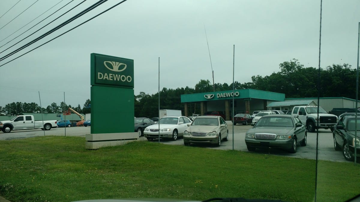 Cohort poster cjcz92 says this shot was taken on June 22, 2017 outside Greenwood, S.C. Someone is mighty slow to take their signage down, or maybe they have some leftovers [&hellip;]