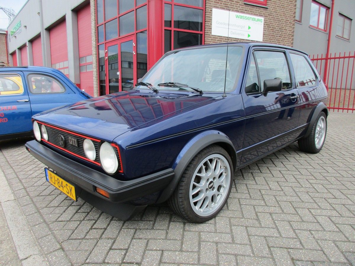 An oldtimer is the generic term over here for all kinds of old vehicles. On June 10 I visited the Oldtimer Festival Neder-Betuwe, and I must say that I never [&hellip;]