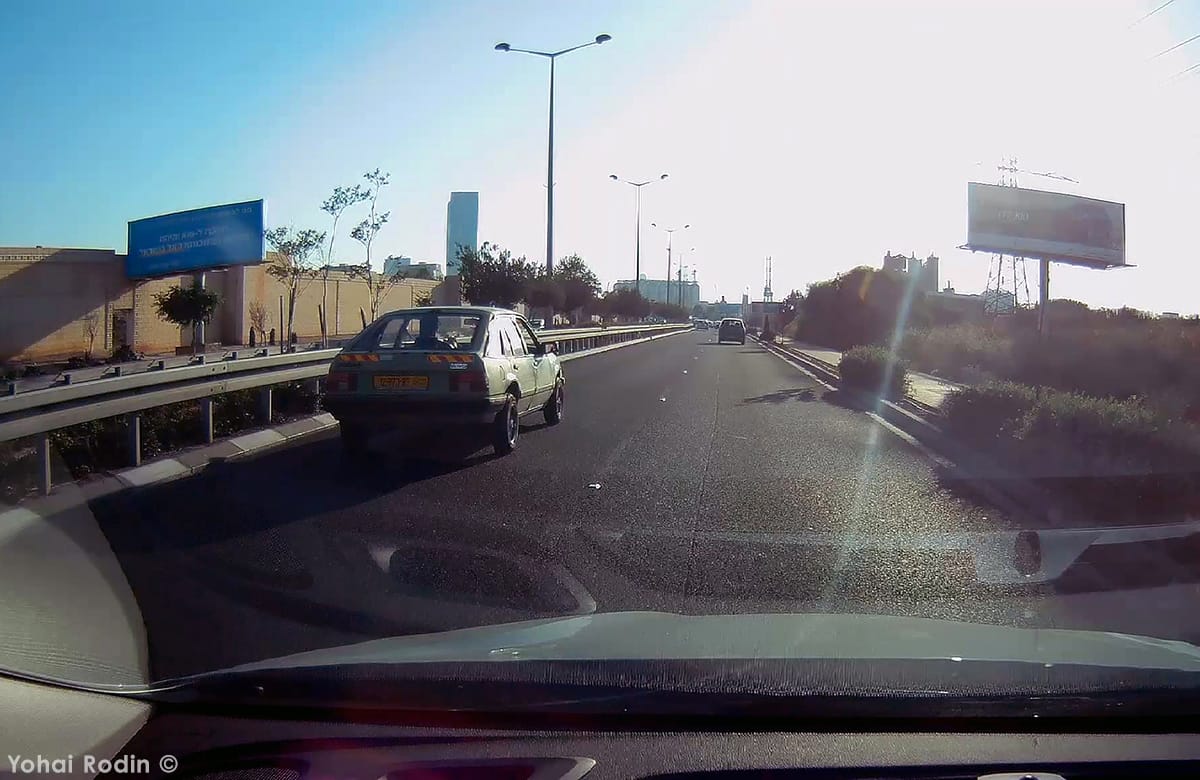 Another day, another classic caught using my trusty dash-cam. This time it has a distant relation to the current family car, a 2016 Opel Astra.