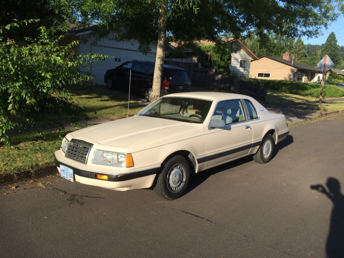 Curbside Find: 1986 Thunderbird - Nearly Extinct Aerobird 2 CC 331 007