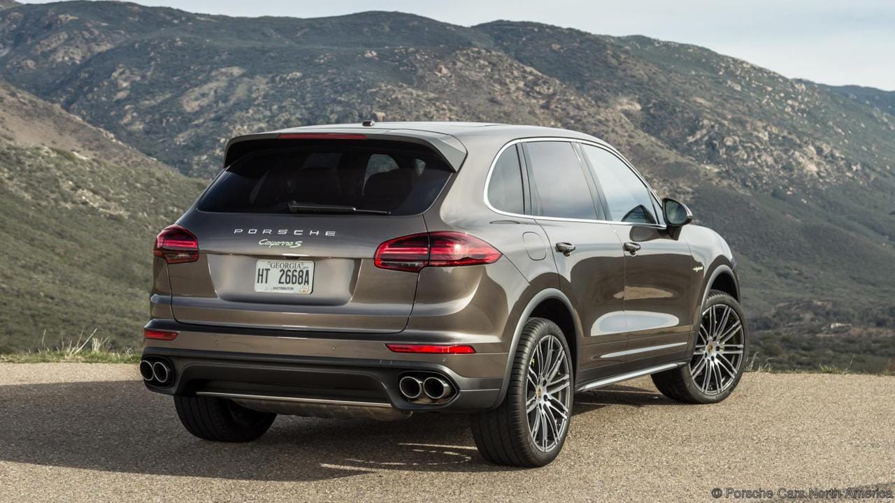 With the LR4 getting on in age and not being needed to carry three rows of kids any longer, my wife was ready for something smaller and more car-like. It [&hellip;]