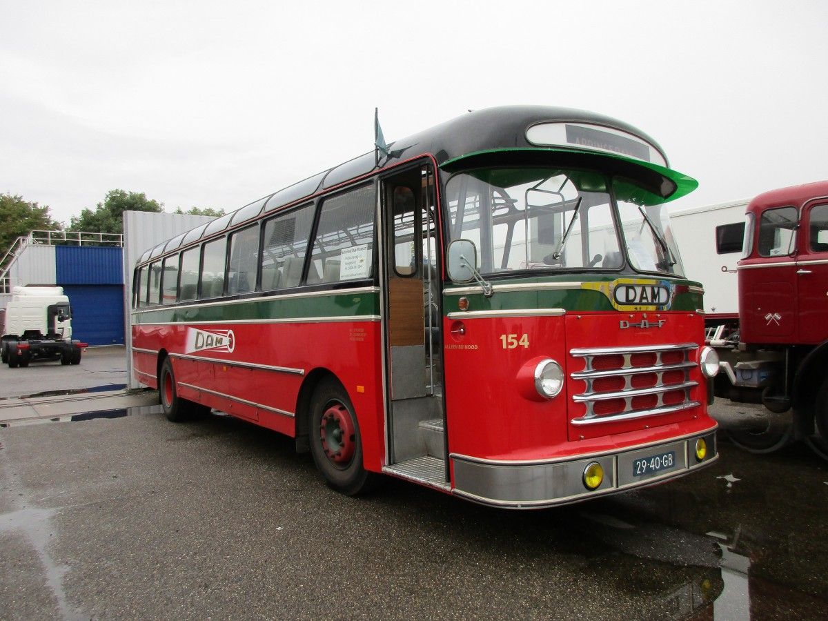 (first posted 10/12/2017)       From 1965 to 1982 this splendid three-tone bus roamed the roads of the northeastern Netherlands. The complete bus body was built by Smit (from) Appingedam, [&hellip;]
