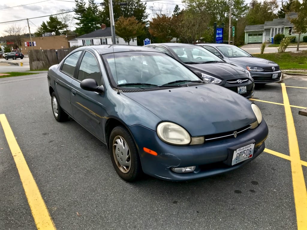 (first posted 11/21/2017)        Chrysler made quite an entrance in the North American compact market with its original 1995-1999 Neon, a car sold under both the Dodge and [&hellip;]