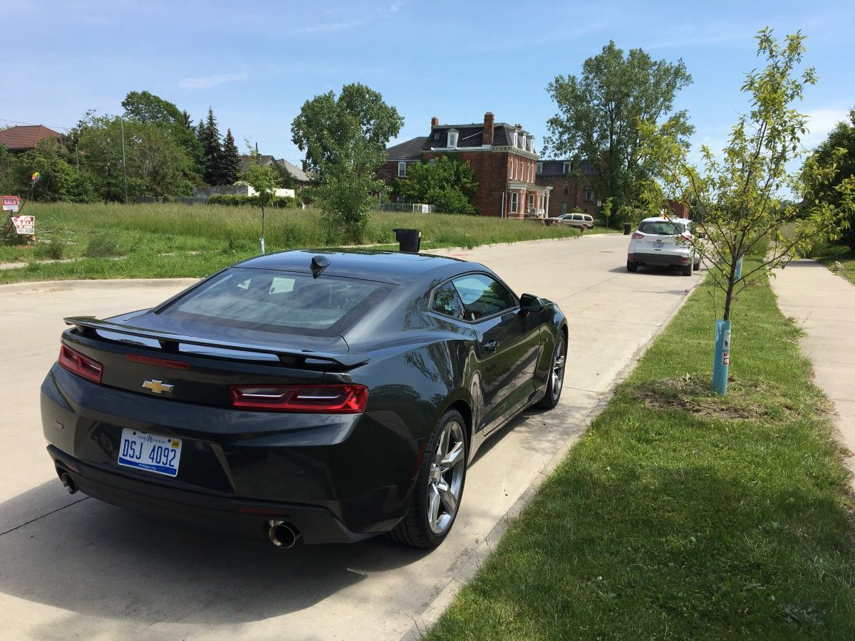 Rental Car Review: 2017 Chevrolet Camaro 1SS – Having Your Cake And Eating It, Too 17 2017 chevrolet camaro ss william 2