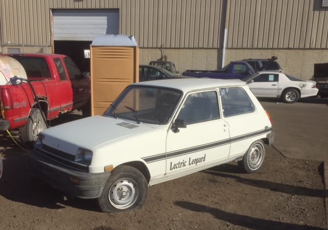 (first posted 1/6/2018) A specimen of an endangered species: will it be eviscerated and crushed? Who would have thought of running across a Renault LeCar in Iowa in December 2017? [&hellip;]