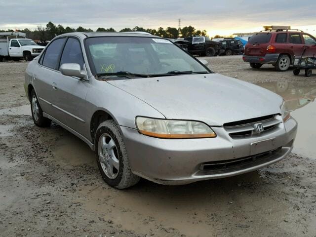 Vintage Reviews: 1998 Honda Accord - Blandtastic! 21 Junkyard Accord