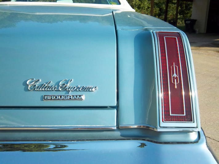 (first posted 9/24/2013)    OK, right off the bat: I love Broughams. Cadillac, Mercury Marquis, Gran Torino–I can find something positive to say about all of them, never mind the strangled [&hellip;]