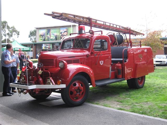 Continuing on from the previous post from the 2009 Pakenham Picnic, let’s pick up with this Dodge fire truck.  This show was held at the Pakenham racecourse (horse racing that [&hellip;]