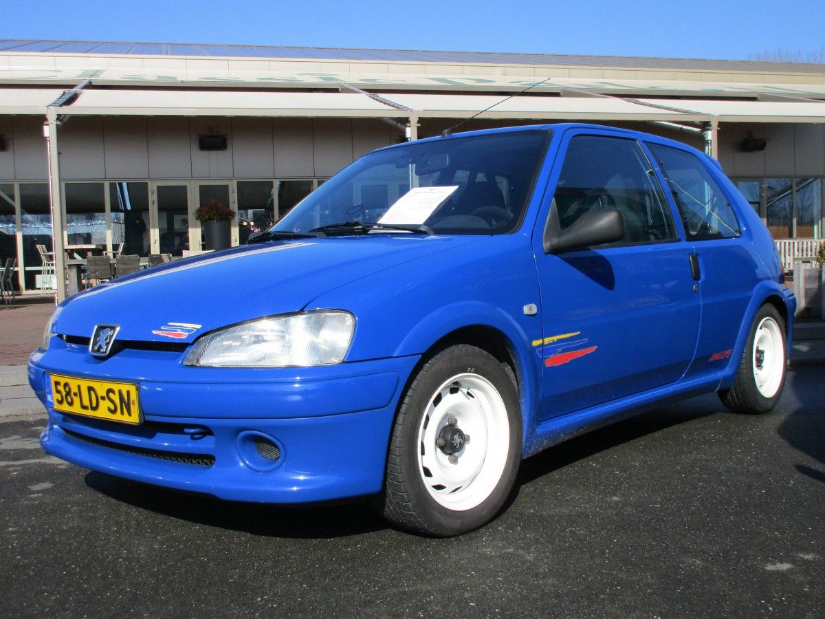 (first posted 3/5/2018)       Maximum driving thrills at an affordable price, that’s the Peugeot 106 Rallye in a nutshell. Go-kart handling at its finest. As a matter of fact, [&hellip;]