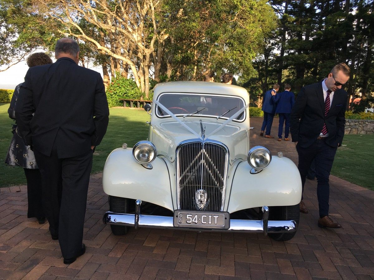 CC Outtake: A Beautiful Wedding Car For An Even More Beautiful Bride 2 citroen traction avant 2