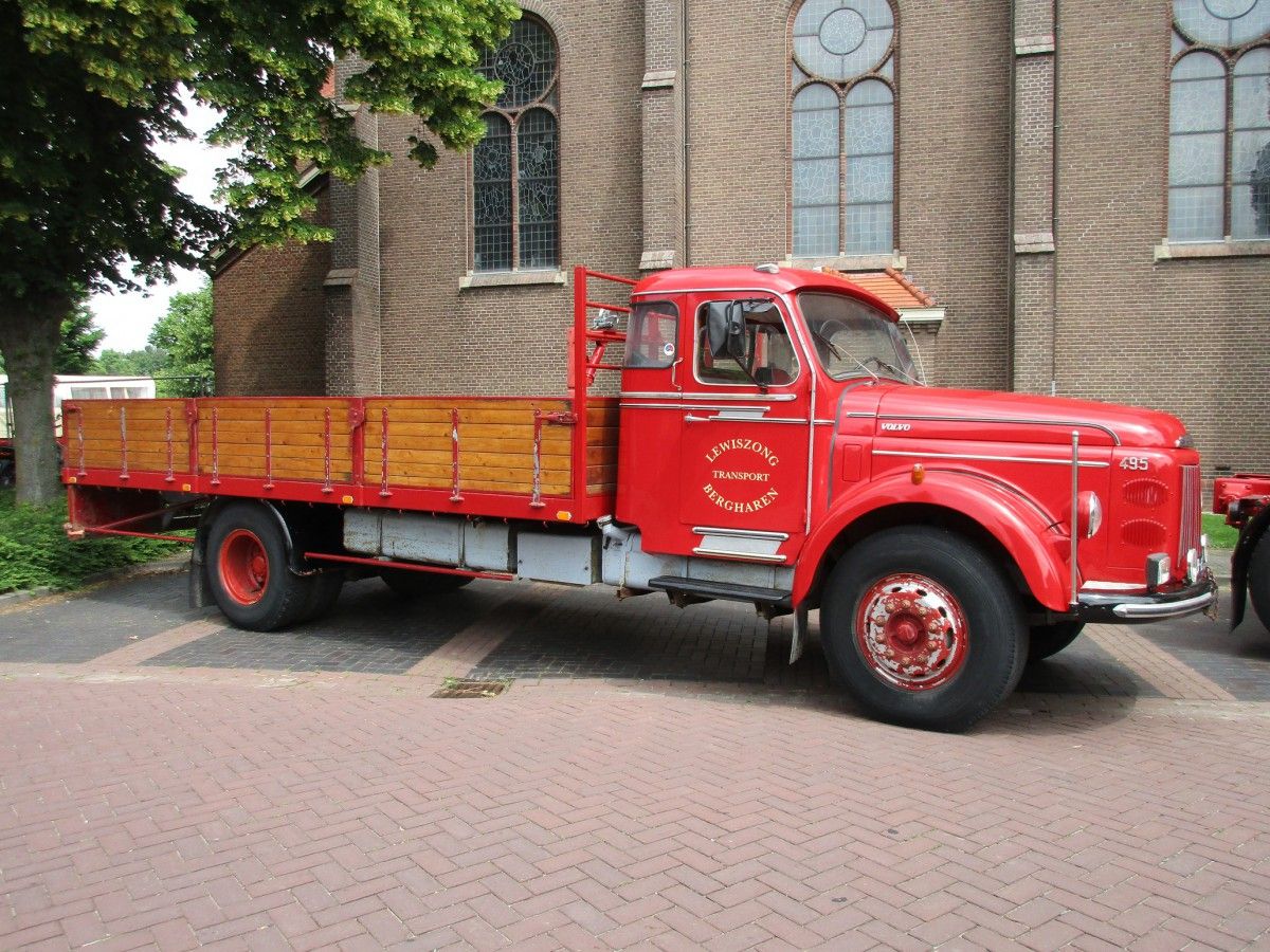 In 1951 Volvo introduced their new and largest truck model at that point in time, the L395 Titan-series. From 1953 onwards it was powered by Volvo’s D96 diesel engine, a [&hellip;]