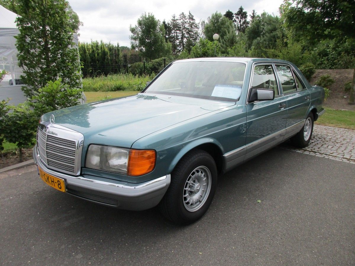 Its predecessor, the W116-series S-Class, is a downright classic. But by now it also looks very classic, as in old. And its W140-successor is a pompous barge, although I must [&hellip;]