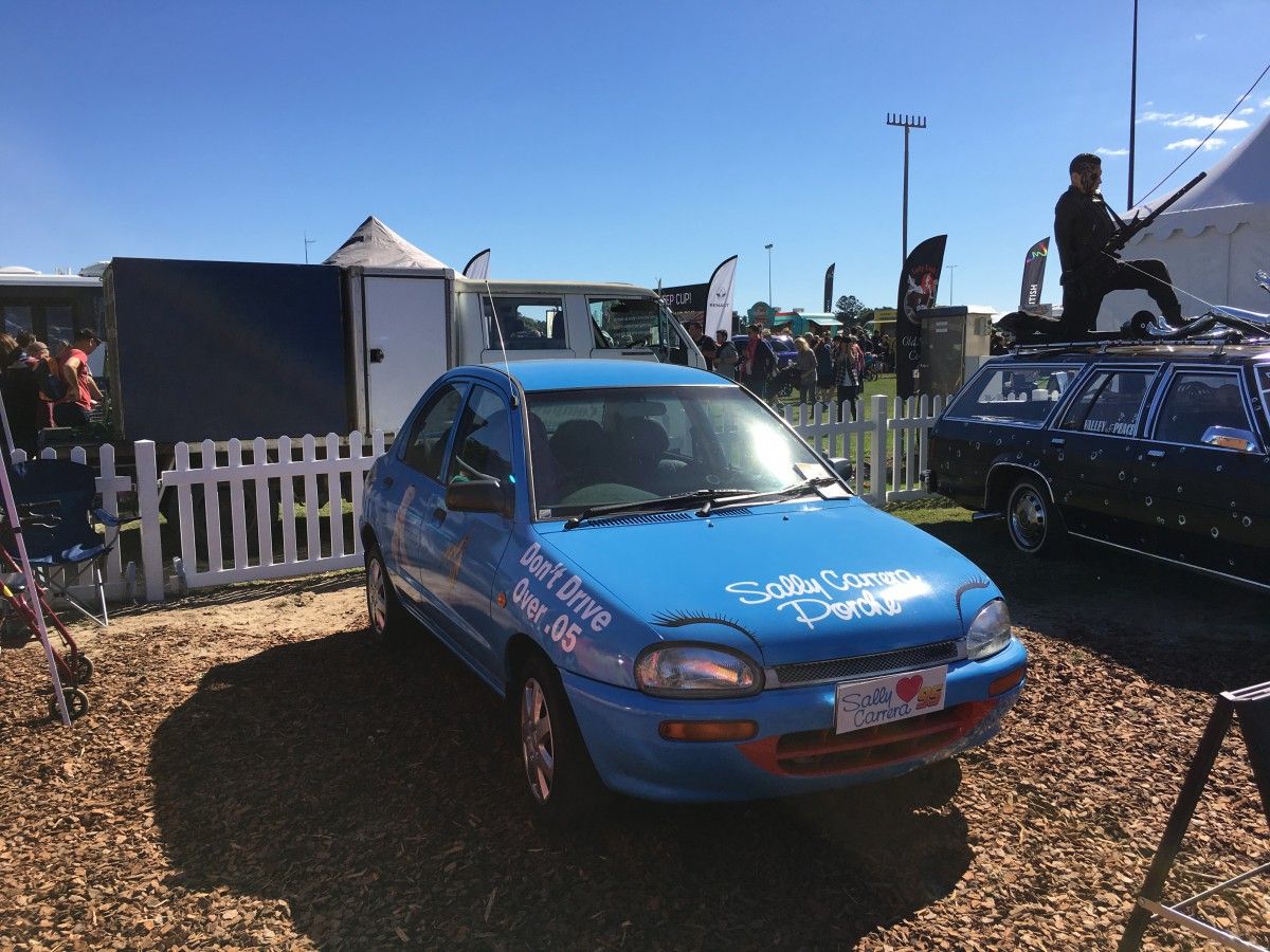 mazda 121 sally carrera