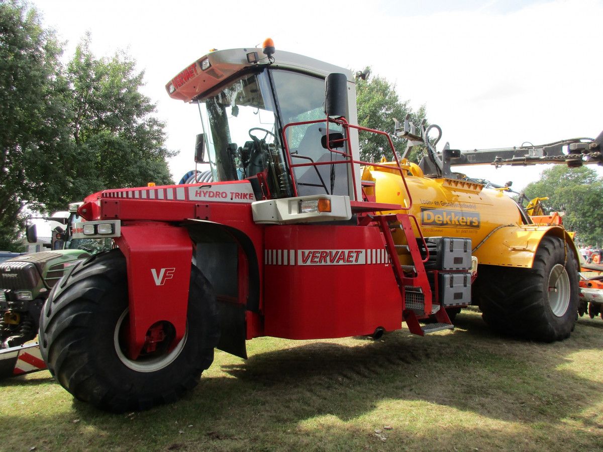Remember the pedal trike tractors from your early years? Here’s a king-size model for grown-ups. Even better, you also get paid for riding it. Now let’s walk around this three-wheeled [&hellip;]