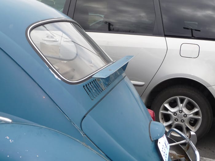 I’d seen this ’63-’66 Beetle around town from time to time for quite awhile by the time I finally caught up with it in an Office Despot car park some [&hellip;]