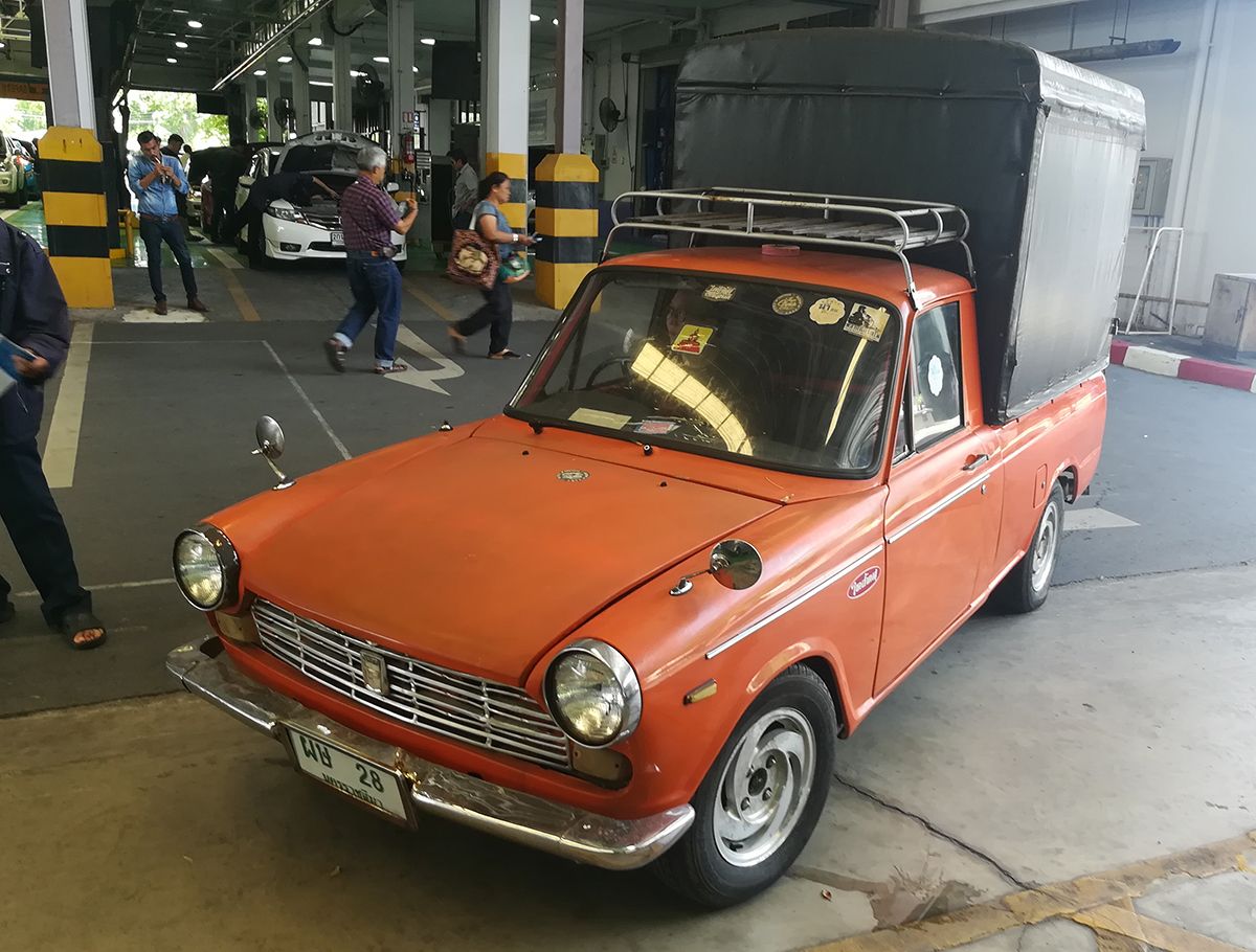 (first posted 9/16/2018)         The Daihatsu Compagno is not an everyday sight around here. Until I caught this one, I had never seen one in the metal. Earlier [&hellip;]