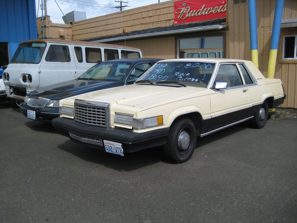 (first posted 10/23/2018)       John Lloyd posted this shot at the Cohort with the title “Ugliest Thunderbird”. Actually, it’s not, as this one has the rather tame roof instead [&hellip;]