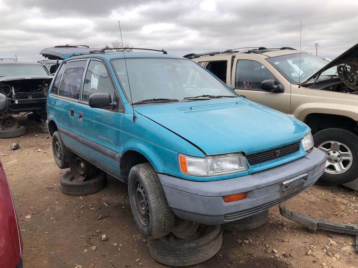 Curbside Find: 1991-1992 Eagle Summit Hatchback - This Little Eaglet Flew Far From Home 5 IMG 1598