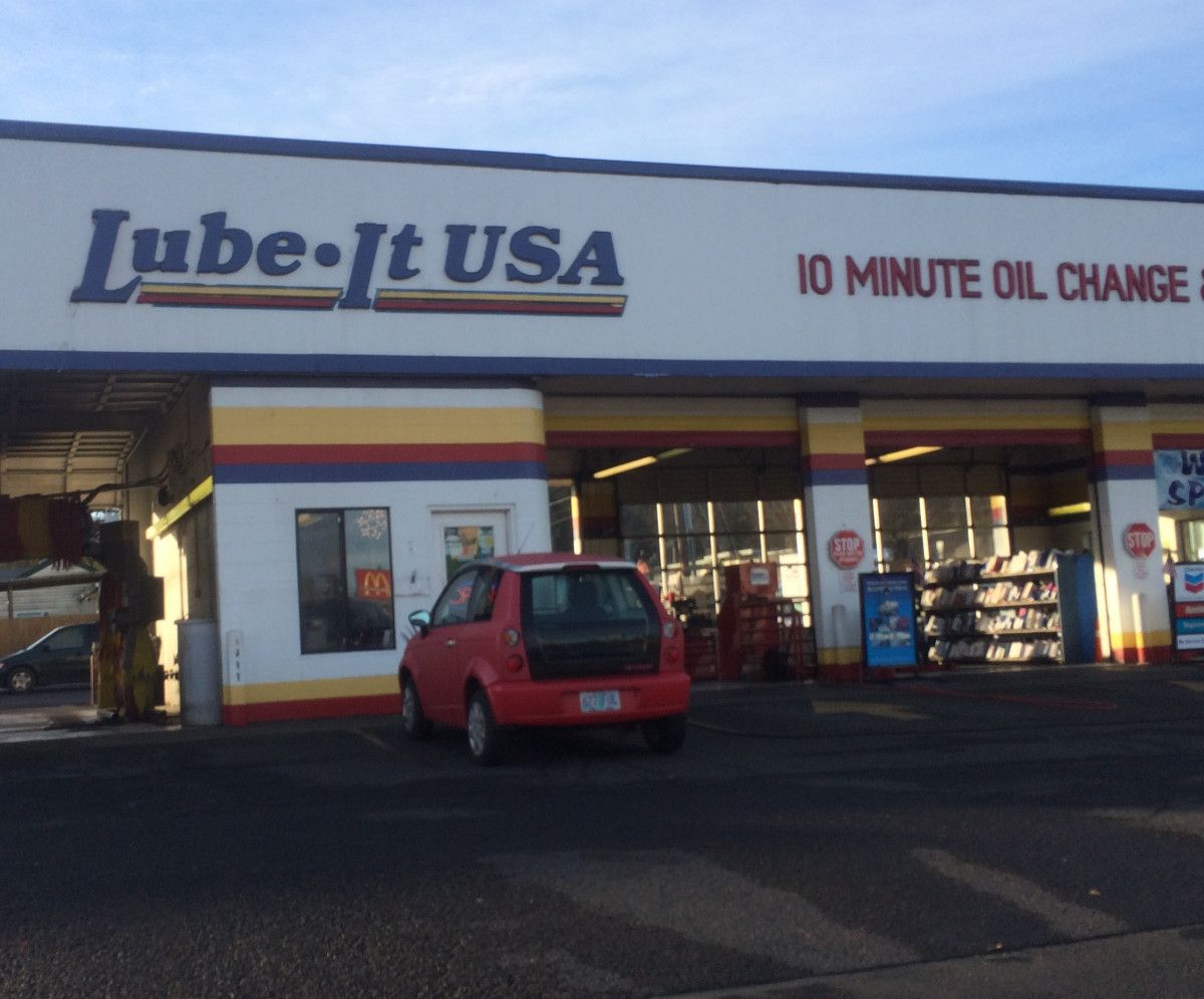 CC Outtake: What’s Wrong With This Picture shot at the corner of Willamette and 29th Ave. Eugene 11/14/18
