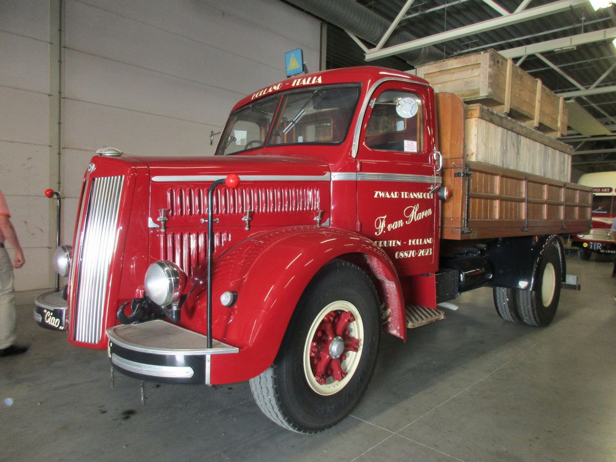 (first posted 12/14/2018)    In 1947, Lancia Veicoli Industriali (Lancia Commercial Vehicles) introduced the Esatau, a full line of heavy trucks and tractors. The production of the Esatau bus and [&hellip;]