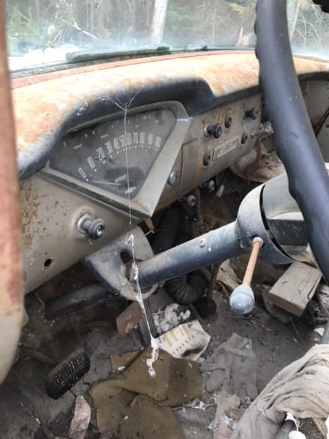 1959 chev apache inside