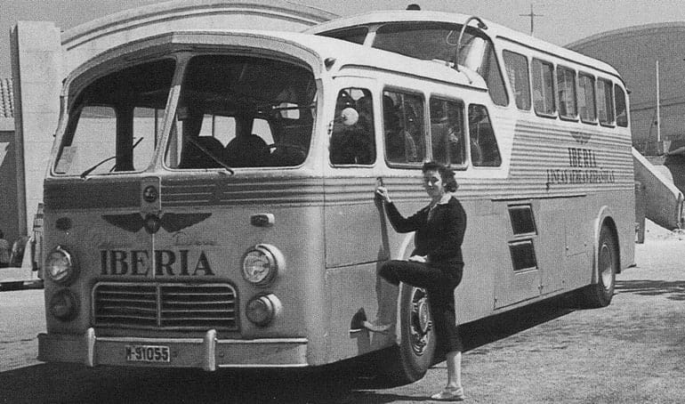 (first posted 3/23/2019)          While there were many “deck and a half” buses prior to the introduction of the General Motors PD 4501 Scenicruiser in 1954, it [&hellip;]