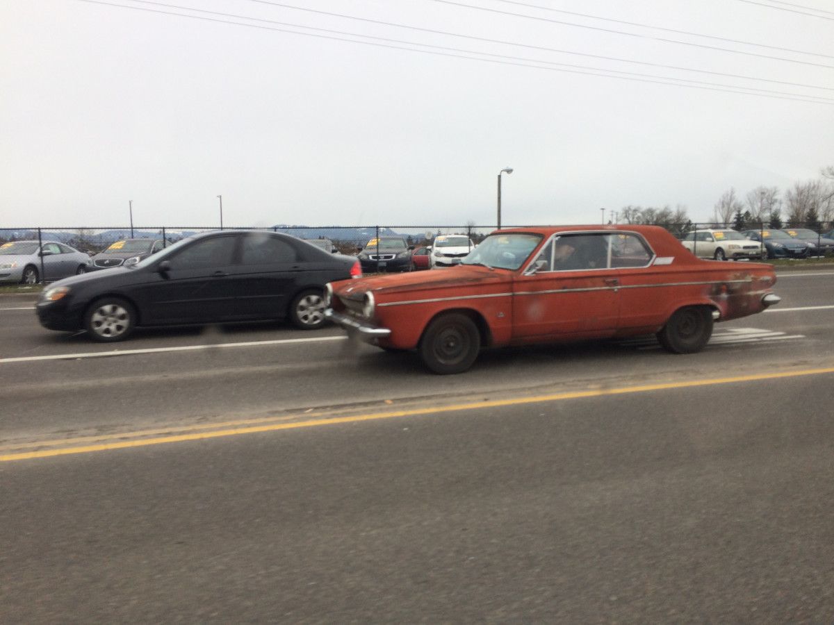This was a sight that brought a big smile to my face: the ’63 Dart Six Pack is still on the road, driven by its owner Richard. And he’s gaining [&hellip;]
