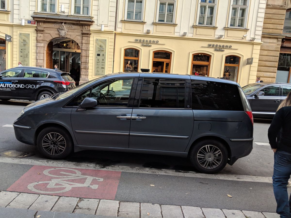 2002-10 Lancia Phedra & 2011-15 Lancia Voyager – A European Town & Country And An Actual Town & Country 8 lancia phedra 3